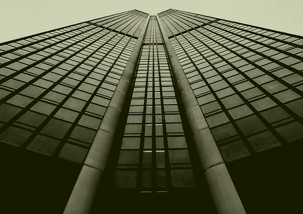 Image of a skyscraper containing an office building